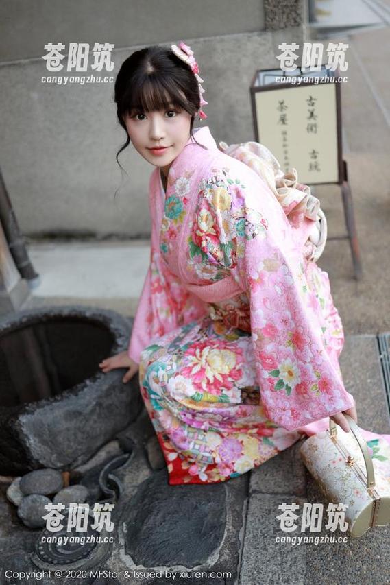 MFStar模范学院 - 别再待在家里了！美七Mia户外写真集必备下载指南！