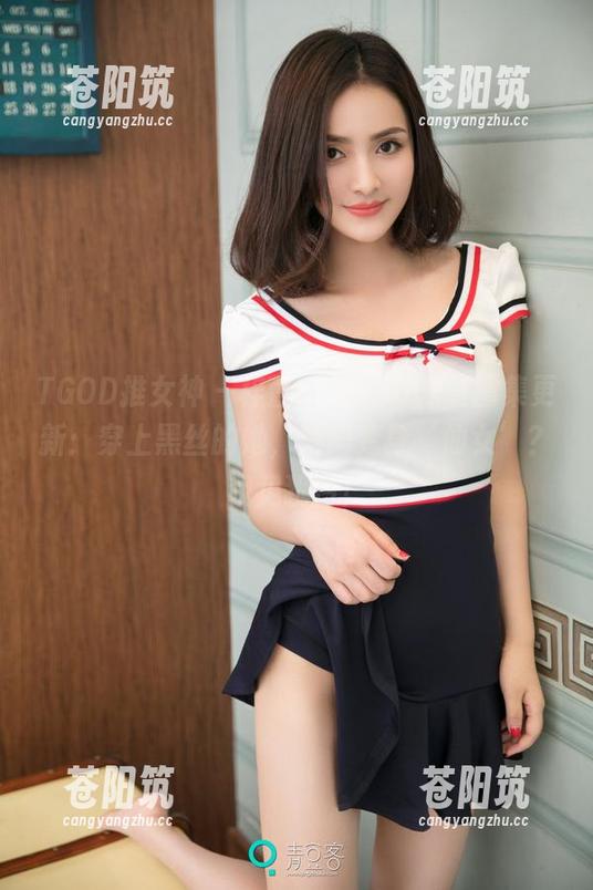 TGOD推女神 - 梓萱Crystal黑丝图集更新：穿上黑丝的她，瞬间变身‘仙女’？我见犹怜！