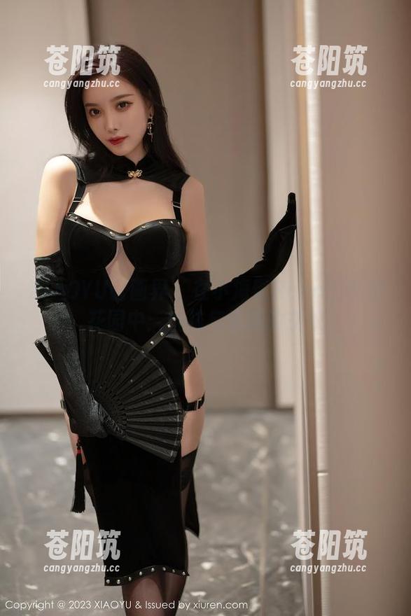 XIAOYU语画界 - 在小海臀Rena的私房花园中：丝袜与情感的交织