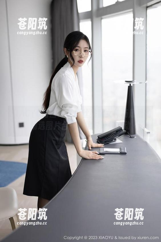 XIAOYU语画界 - 黑丝美腿女神杨晨晨的精选图片合集，绝对让你心动