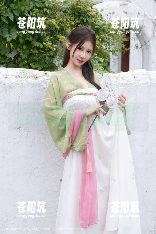 Xiuren秀人网 - 王馨瑶Yanni的图包：让每位女孩都忍不住想拥有的日常！