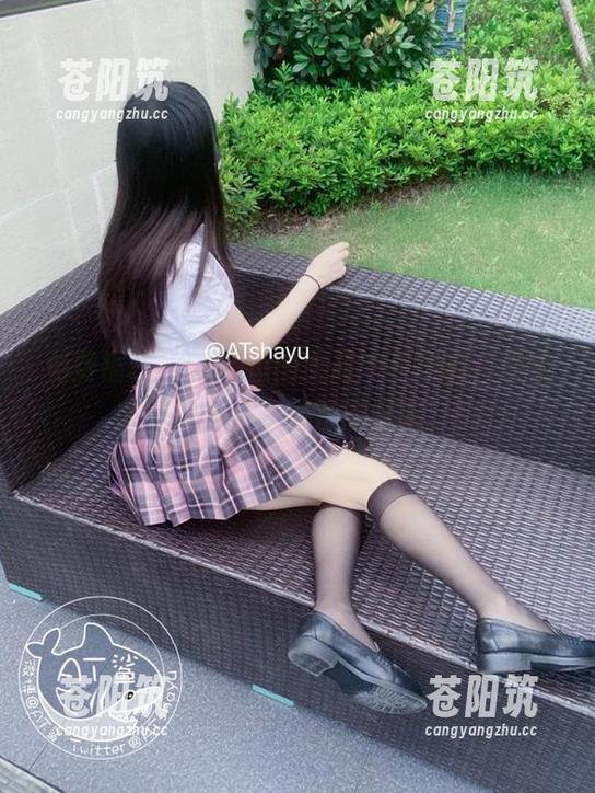 免费福利！at鲨鱼的女高中生写真，快来收集这些‘学期末的惊喜’！
