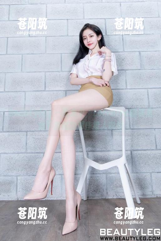 beautyleg - 图集中，Lorraine的裤里丝下隐藏的那些撩人瞬间