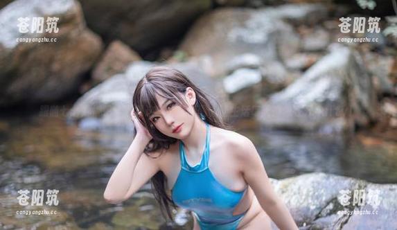 跟随七七娜娜子，下载这些金莲美图，让生活每天都像在开party！