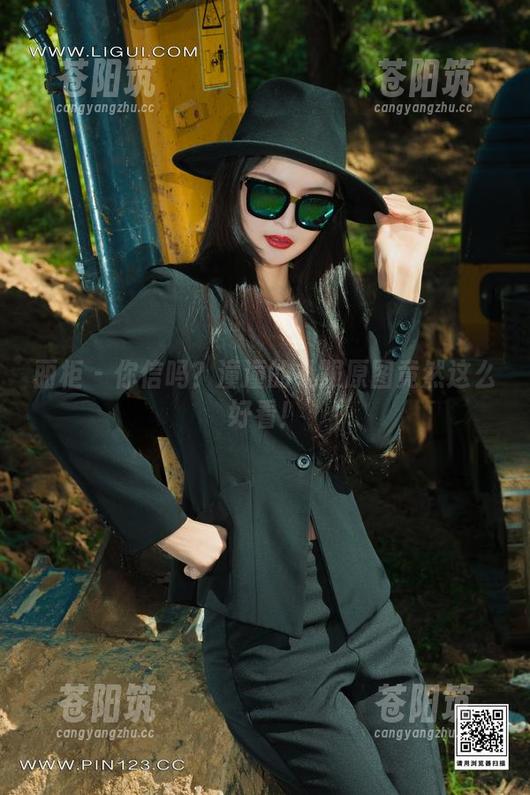 丽柜 - 你信吗？潼潼的礼服原图竟然这么好看！