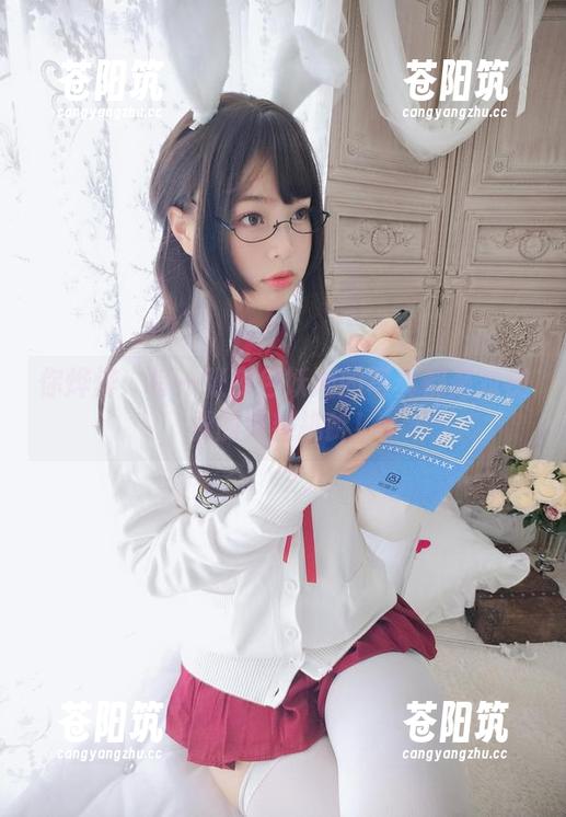 你烨烨：每一张夜色妖姬的写真都是对视觉的狂热挑衅！