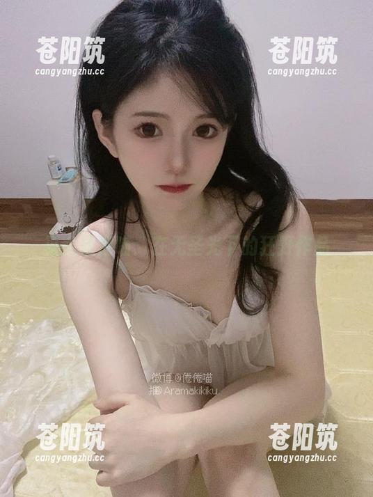 巫女倦倦喵：在无圣光下的狂野作品
