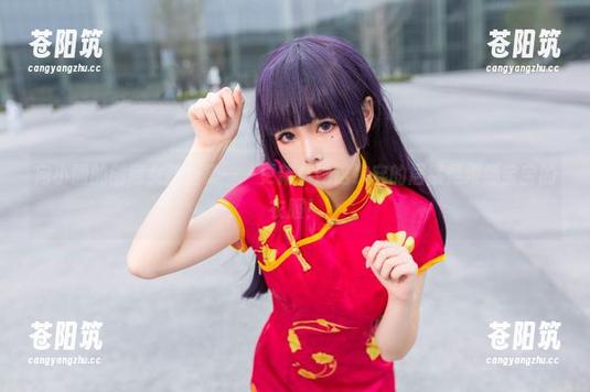 向小圆的创意女孩合集——更新：她这次穿的居然是海绵宝宝的衣服！