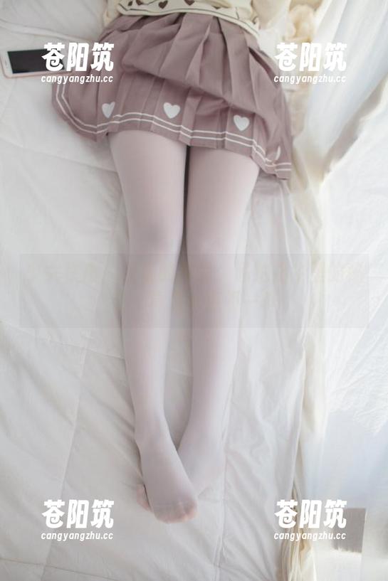少女秩序 - 乐栀的作品：私拍奶牛里的秘密，真是有点不一样