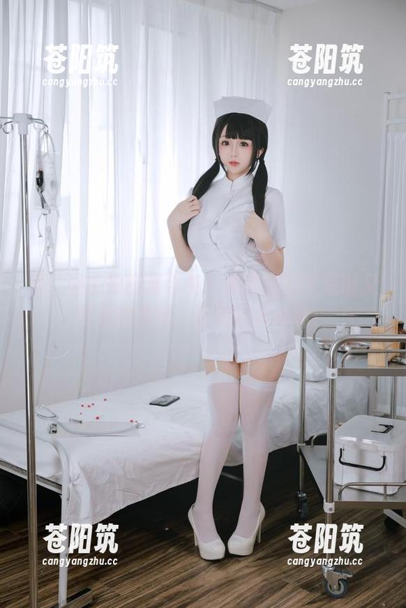 看！日奈娇的猫与兔！那些原图中荒诞又可爱的瞬间，真是让人心动！