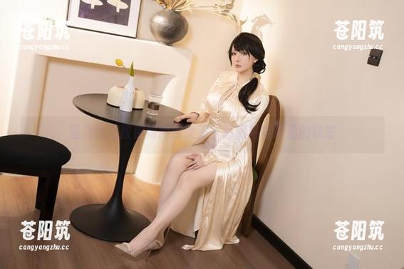 星之迟迟教你如何做女王：私房写真背后的秘密