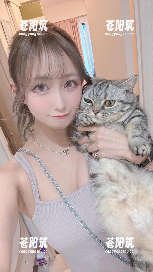 月城委员会的礼服最强分享：一件可以瞬间扭转日常生活的神奇礼服，你信不信？