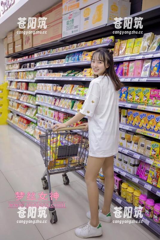梦丝女神 - 想拥有玥玥的全套礼服？现在下载，可不止是面子！