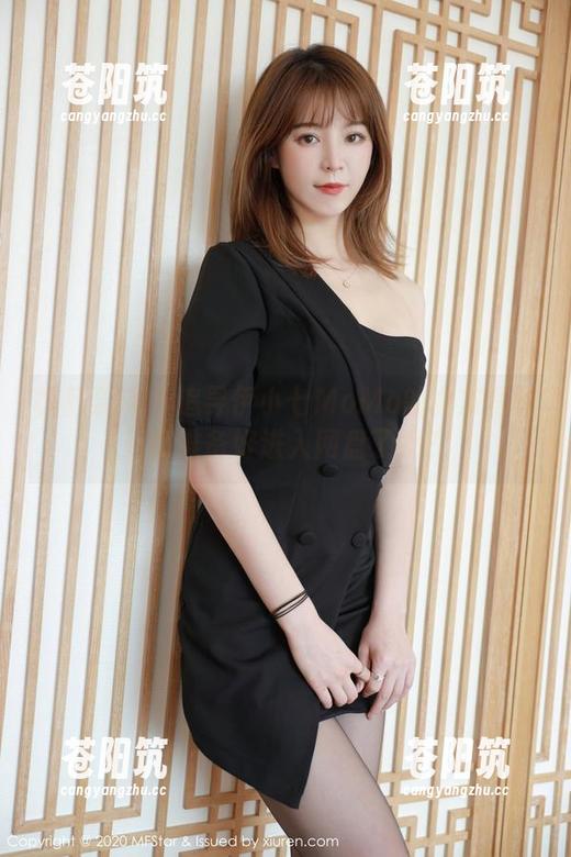 模范学院 - 追寻伊小七MoMo的女友写真，你准备好进入网盘了吗？