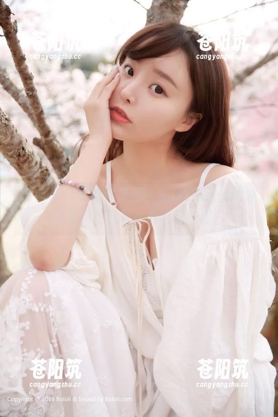 波萝社 - 看看这原图，Suki朱忆音的妹妹写真里藏着些什么秘密呢？