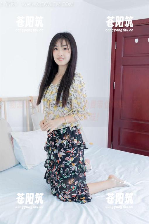 物恋传媒-菜菜 物恋传媒 - 菜菜作品:免费带你体验‘美脚’的奇妙旅程!