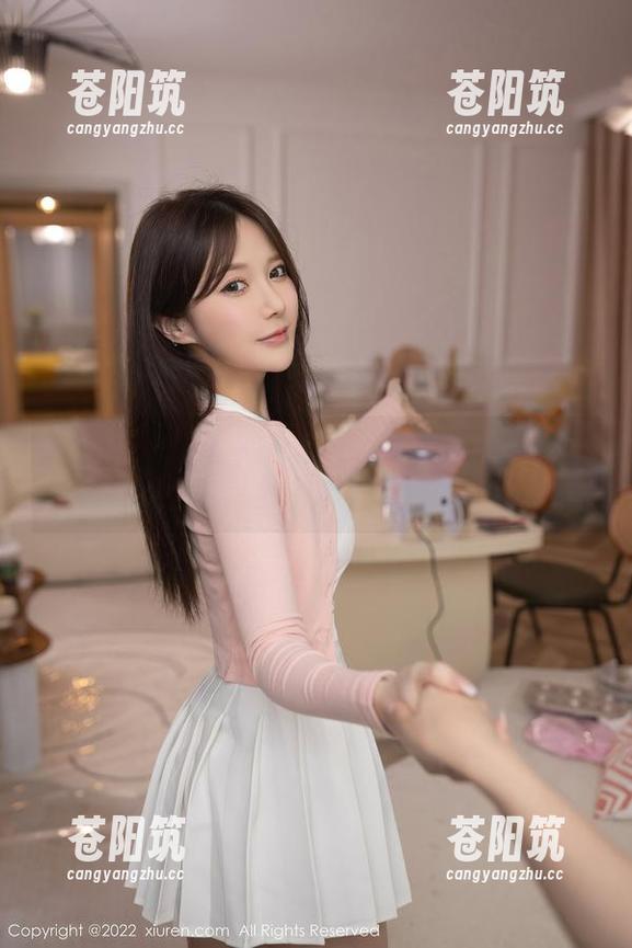 秀人网 - UU酱女友的无圣光图集：每一张都让我想多看几眼
