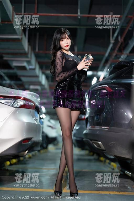 秀人网-小蛮妖 秀人网 - 小蛮妖美腿原图分享:腿长过天际,走路不小心撞到星星啦!