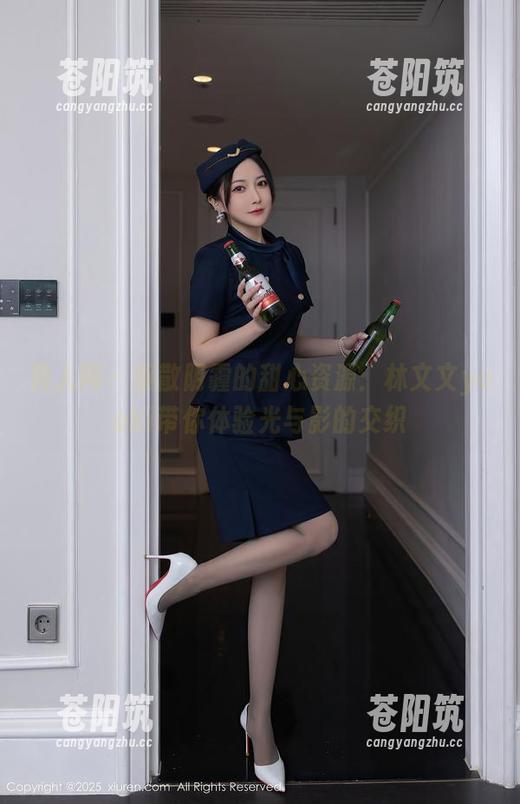 秀人网 - 驱散阴霾的甜心资源：林文文yooki带你体验光与影的交织