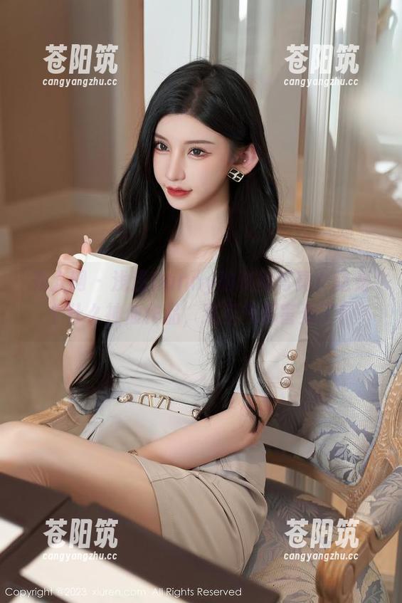 秀人网 - 浅浅Danny的灰丝写真：这是个什么神仙作品，连空气都害羞了！