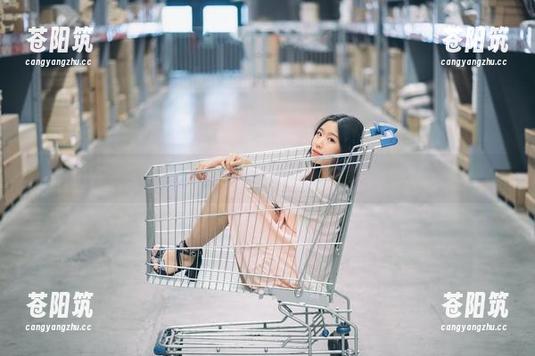 穆零Mu0黑丝图包：看了让你禁不住想多看几眼的美！