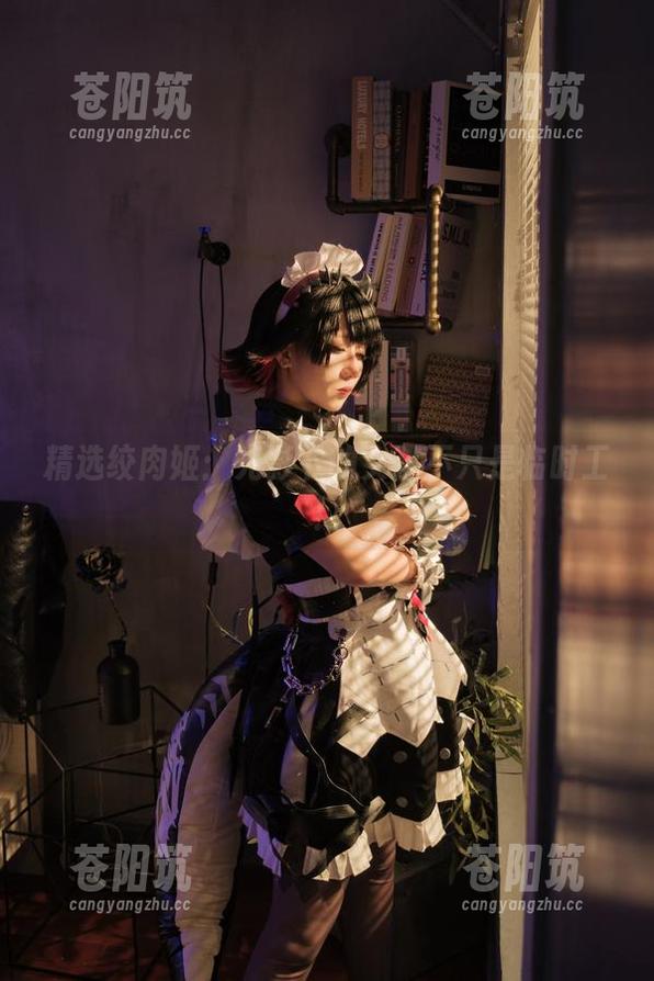 精选绞肉姬：光影下的女孩不只是临时工！
