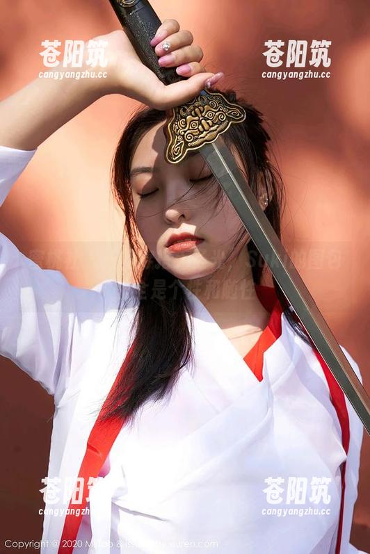 蜜桃社 - 短裙穿搭无圣光，Suki的图包里全是个性和随性