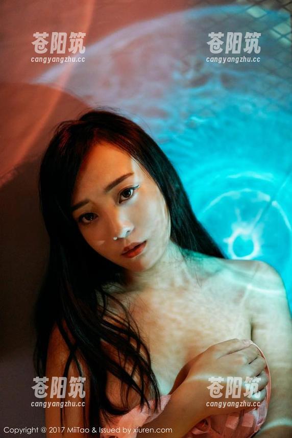 蜜桃社 - 许思铭的裤里丝高清之旅，每一帧都在诉说