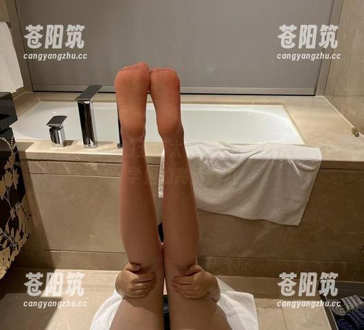 微密圈 - 迷人的五姨太在这里，带你在线领略学姐的高清魅力