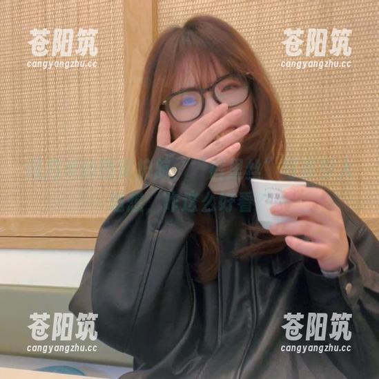 闪月半的图库护航，“裤里丝”写真引人遐想，咋这么好看？
