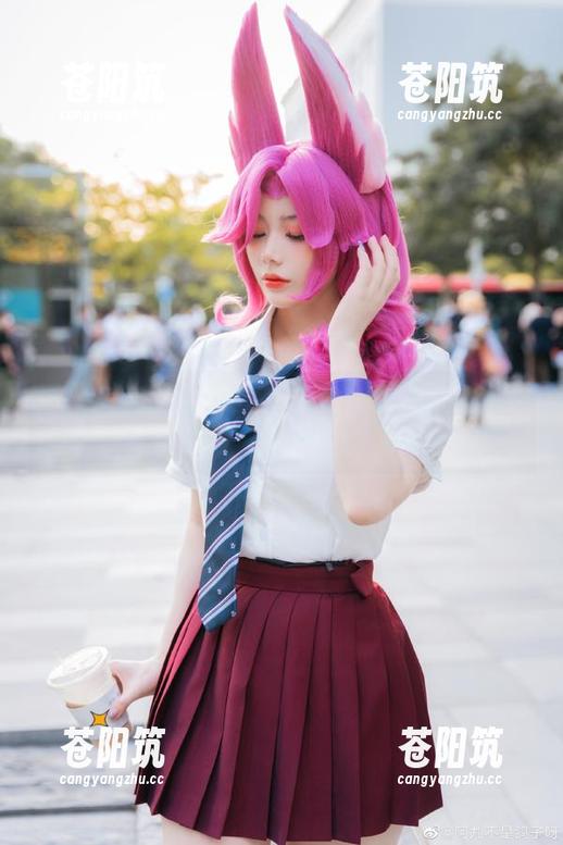 图册对决！阿九从不咕咕的美腿到底有多撩？