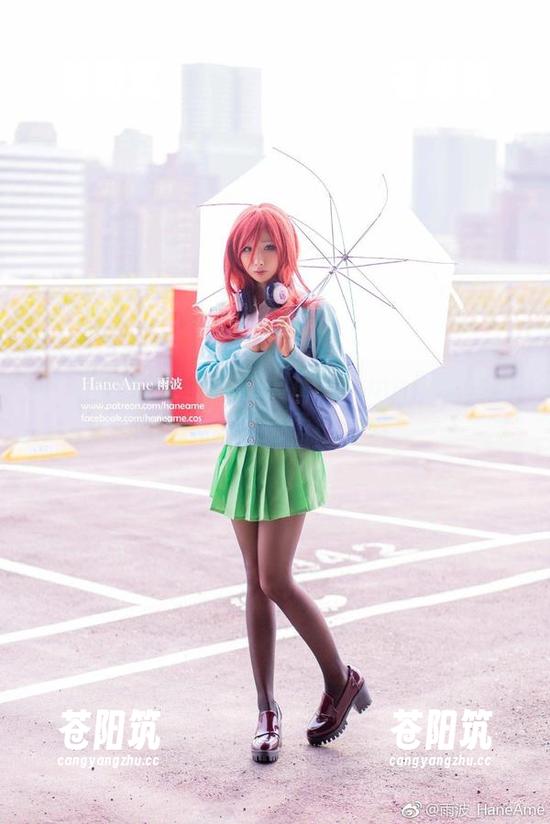 雨波_HaneAme 户外也敢拍!雨波_HaneAme最新体操服cos,真是勇气可嘉!