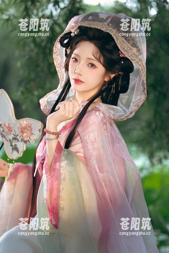 忘掉大厨，雯妹不讲道理分享她的厨娘cos绝技，简直天上掉下来的神仙！