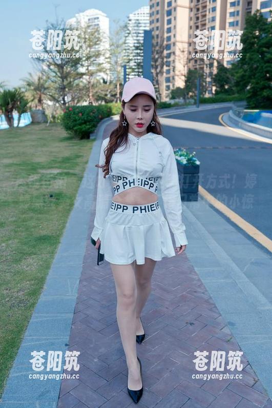 魔镜街拍 - 这才是OL的正确打开方式！婷婷黑丝美女高清合集，工作日常中的小惊喜。