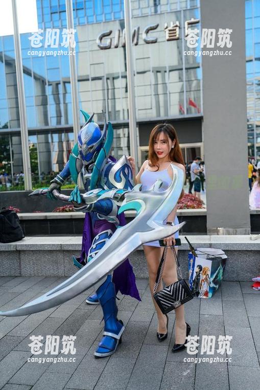 魔镜街拍寻找热裤姑娘，私拍套图里的那些不经意的瞬间